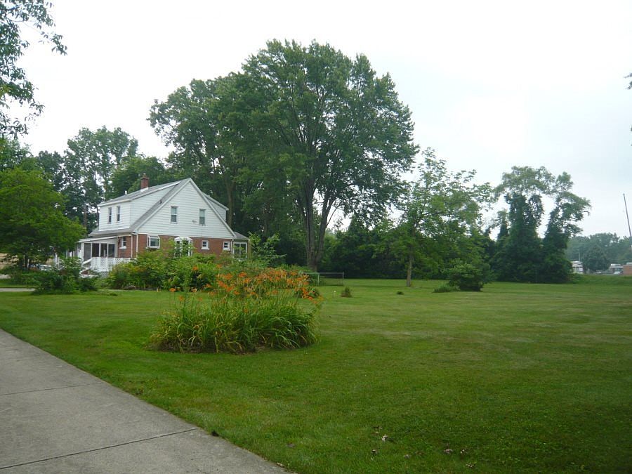 1st image of 18156 Deering St