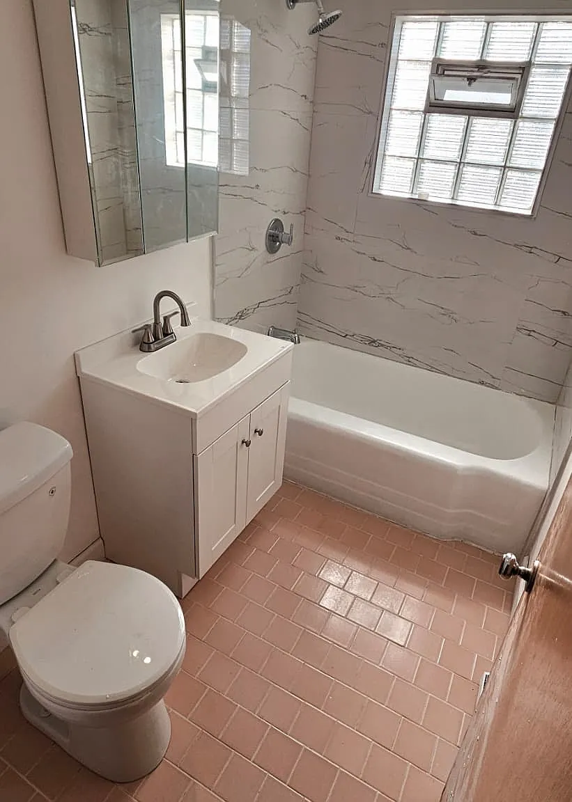 7618 W Howard Ave — Photo 3
