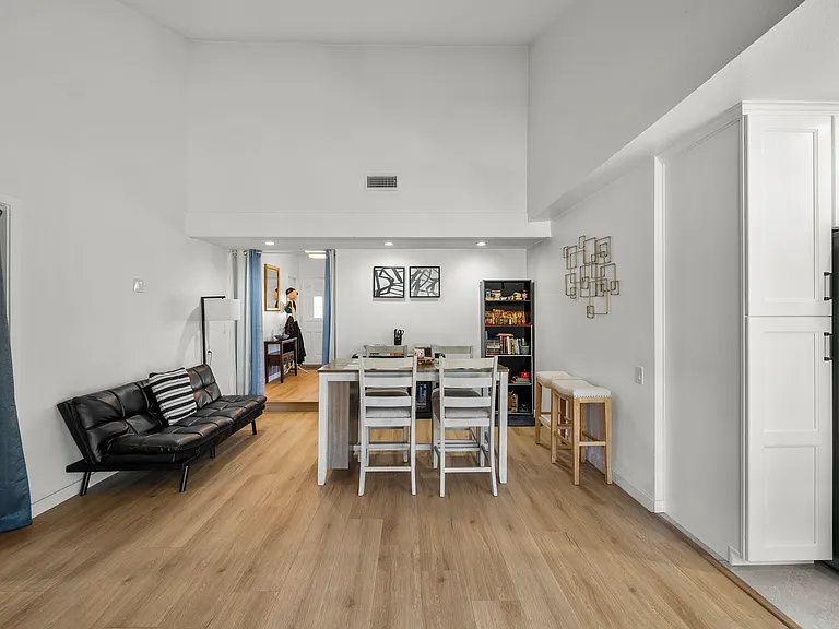 3066 Apache Cir — Photo 24