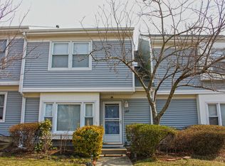 127 Baron Ln #127, East Brunswick, NJ 08816