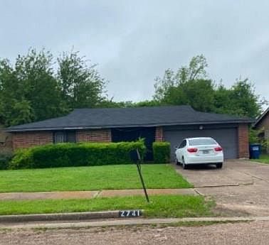 1st image of 2741 Pepperidge Dr