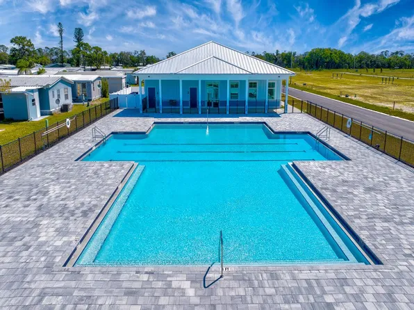 370 Pirates Rest Rd #370, North Fort Myers, FL 33917