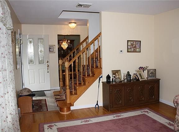 5th image of 3 Clarkwood Dr