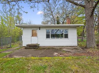 3332 Horrell Ct, Fenton, MI 48430