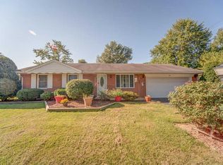 204 Kadlec Dr, Fairview Heights, IL 62208