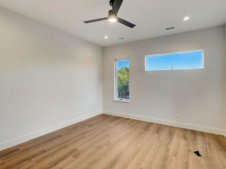 1719 Homeland St — Photo 19