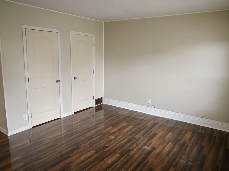 435 Ballard Ave — Photo 12