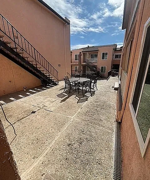 345 E Santa Anita Ave — Photo 4