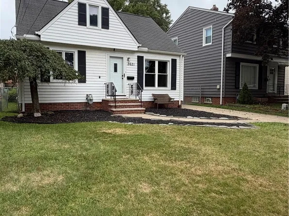 2621 Liggett Dr, Parma, OH 44134