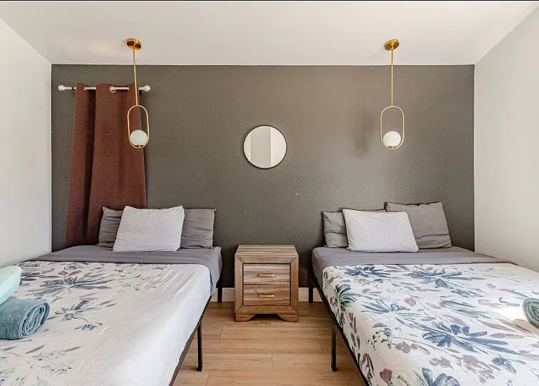 Blue Royal Dr — Photo 12