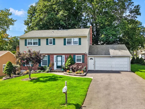400 Fordham Rd, Vestal, NY 13850