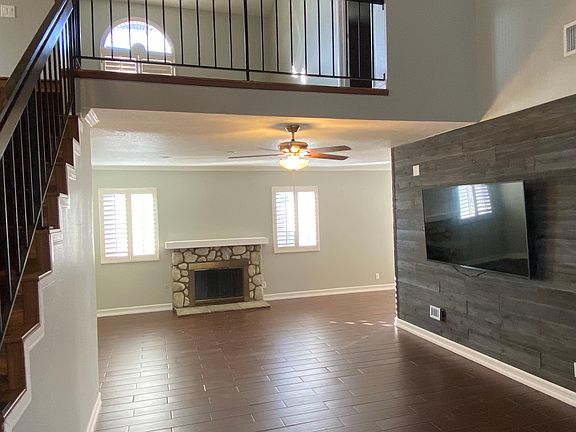 Family room / fire place