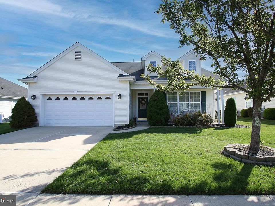 1st image of 17 Seagull Dr