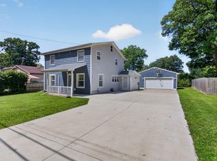 4718 Draper Rd, Jackson, MI 49203