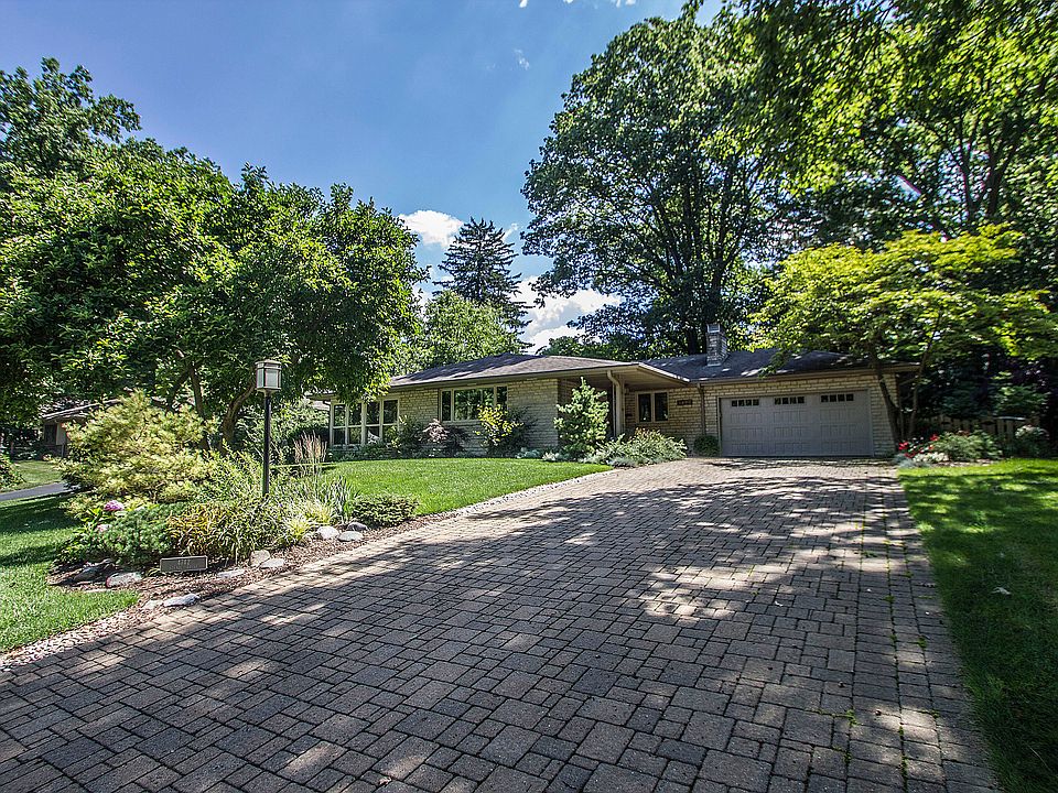 1st image of 4742 Scenic Dr