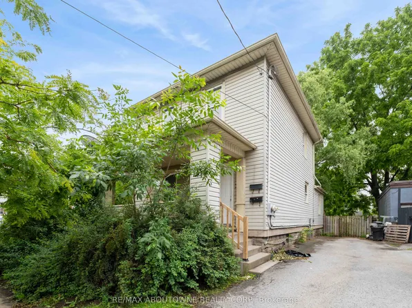 107 Lake St, Saint Catharines, ON