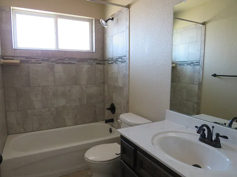 6601 Morganite Ln — Photo 13