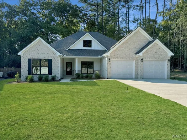 4203 Northwood Estates Dr, Northport, AL 35473