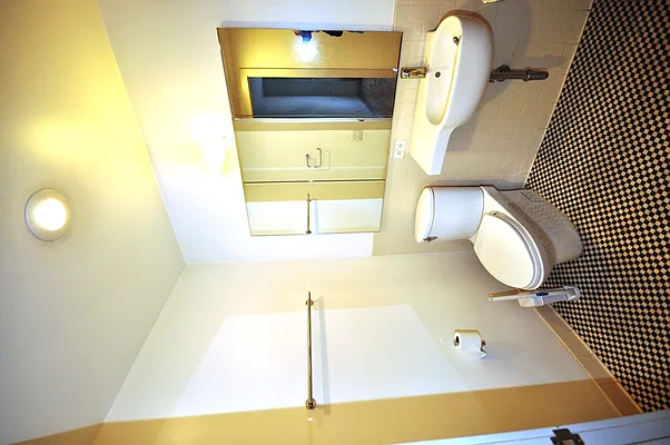 Rented by Corcoran | media 24