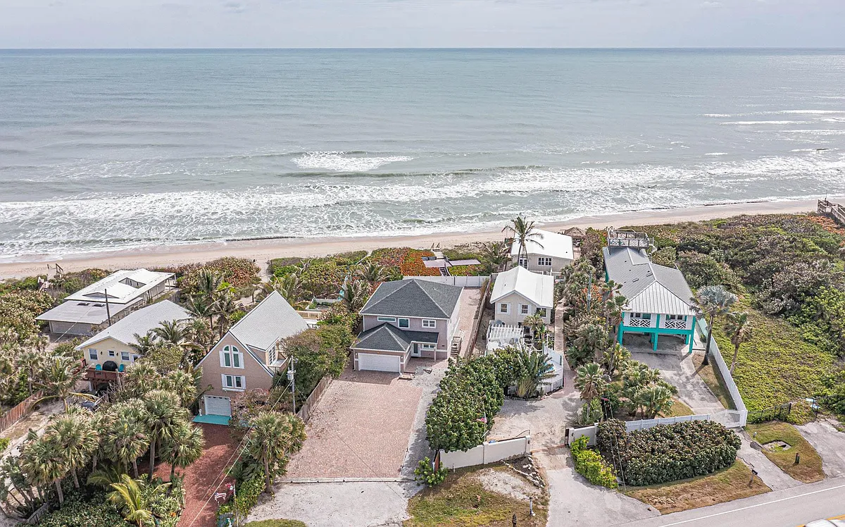 Building Photo - 12936 Highway A1A