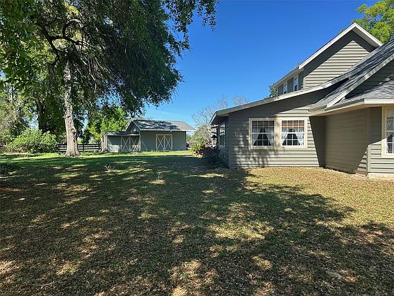 4th image of 5060 SW 84th St