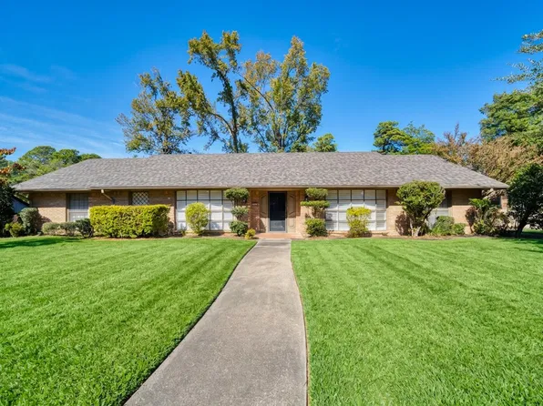 1303 Le Duke Blvd, Longview, TX 75601