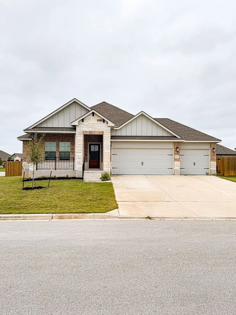 Building Photo - 5886 Copano Loop