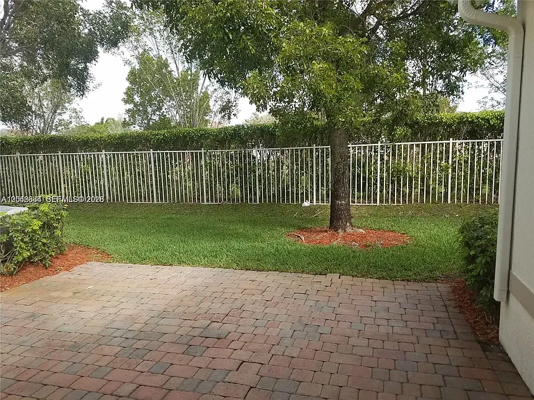 18741 SW 25th Ct #18741 — Photo 21