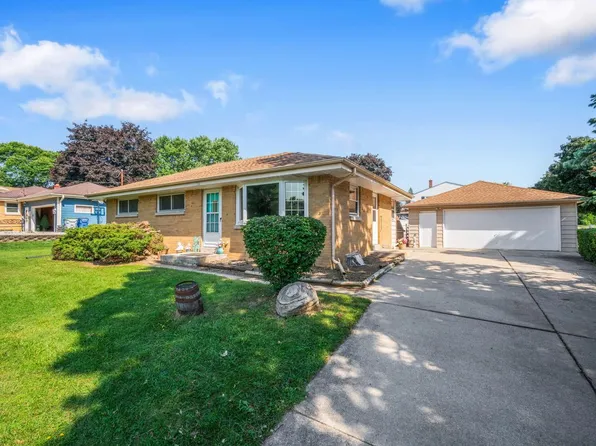 11708 West Bobolink AVENUE, Milwaukee, WI 53225