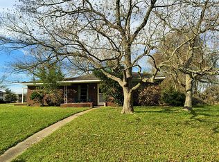 1920 Avenue R, Huntsville, TX 77340
