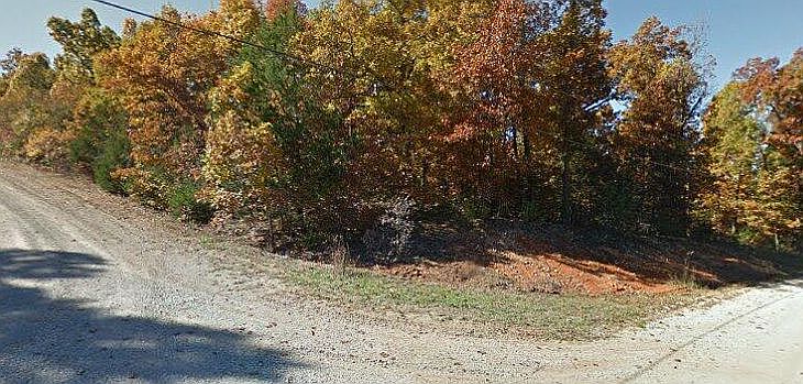 2nd image of 1211 View Park Cir