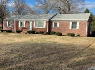 212 Park St, Phenix, VA 23959