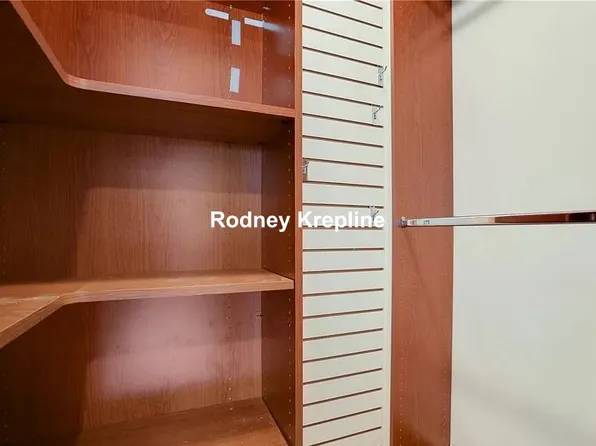 1154 S Barrington Ave APT 103, Los Angeles, CA 90049