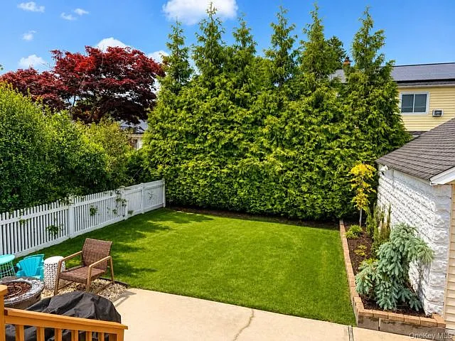 137 Cleveland Ave — Photo 2