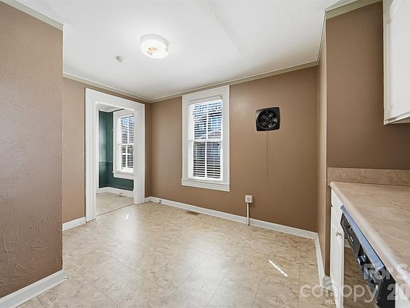 12th image of 121 5th Ave NE