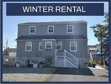 1510R Bay Blvd #UP — Photo 1