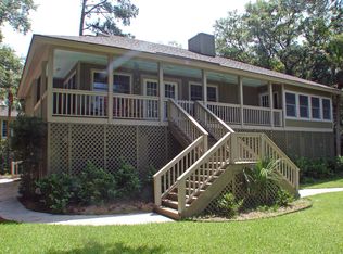 1 Pelican Cv, Saint Helena Island, SC 29920