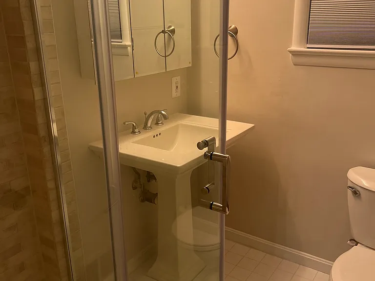 7504 Fairwood Ln — Photo 2
