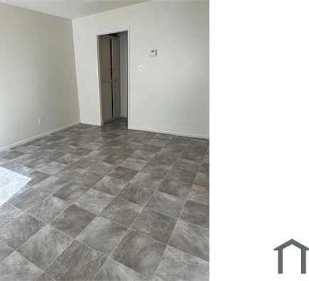 2600 E Mesquite Ave — Photo 4