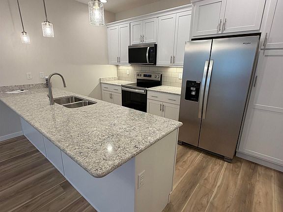 4th image of 6703 Palm Dr