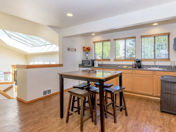 Autumn Ridge Apartments