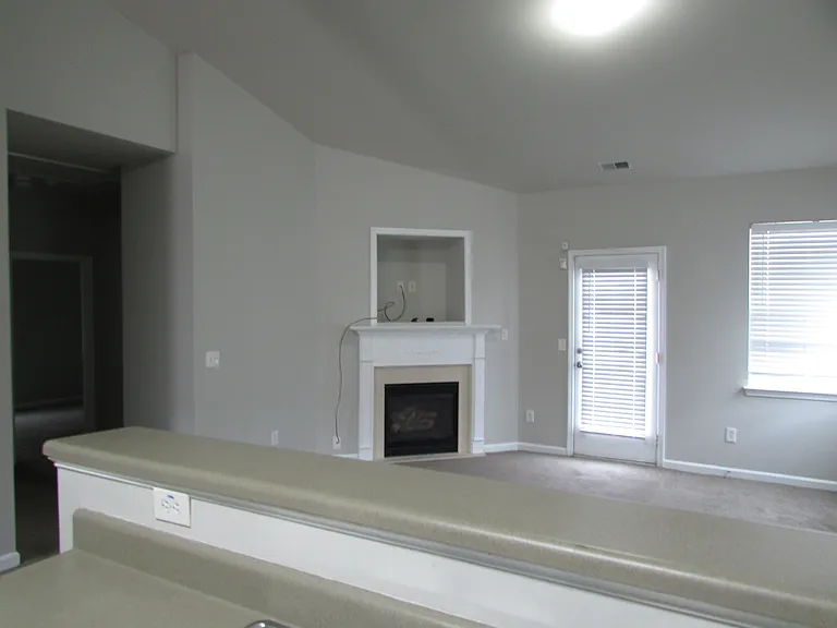 1471 Wilshire Way — Photo 8