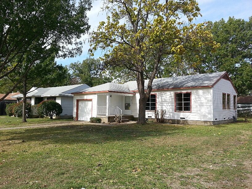 1st image of 1421 Nash St