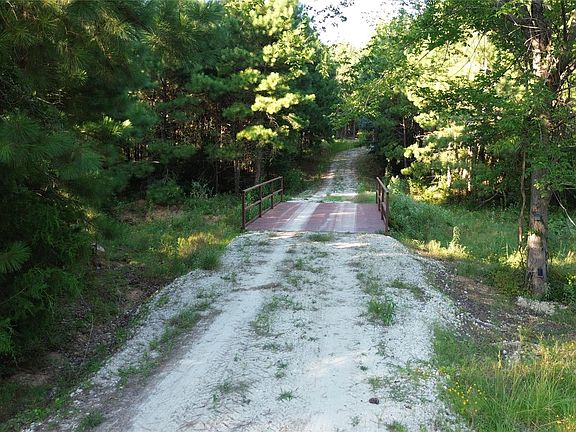2nd image of 511 County Road 112