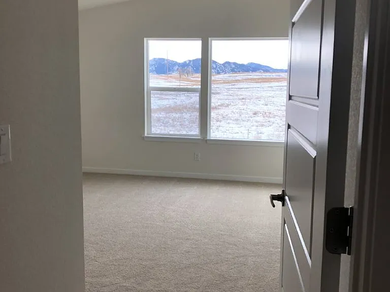 145 Mohawk Cir — Photo 10