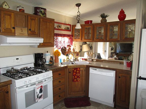 2nd image of 7040 Shawnee Dr #38