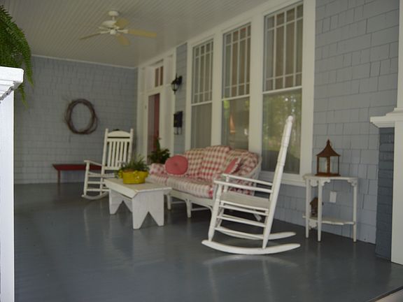 3rd image of 126 N Elm St