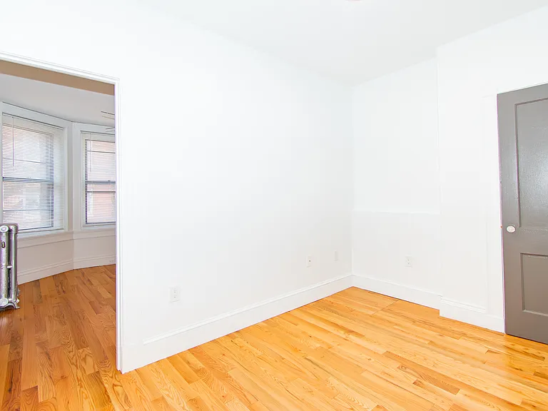 90 Westland Ave #228 — Photo 4