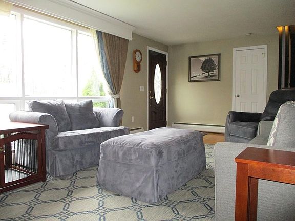 4th image of 44 Cranbrook Dr