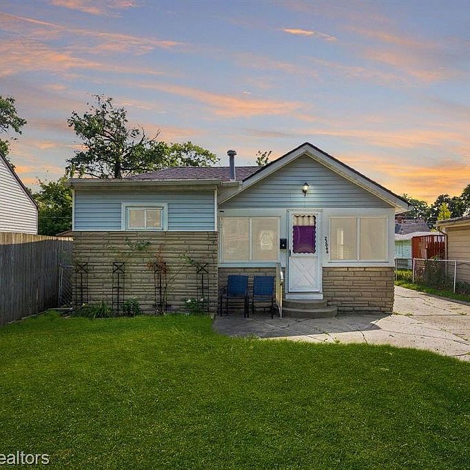 1st image of 23066 Vance Ave